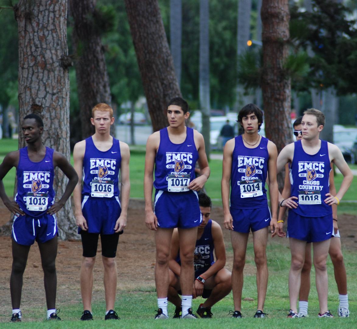Students in Cross Country Club