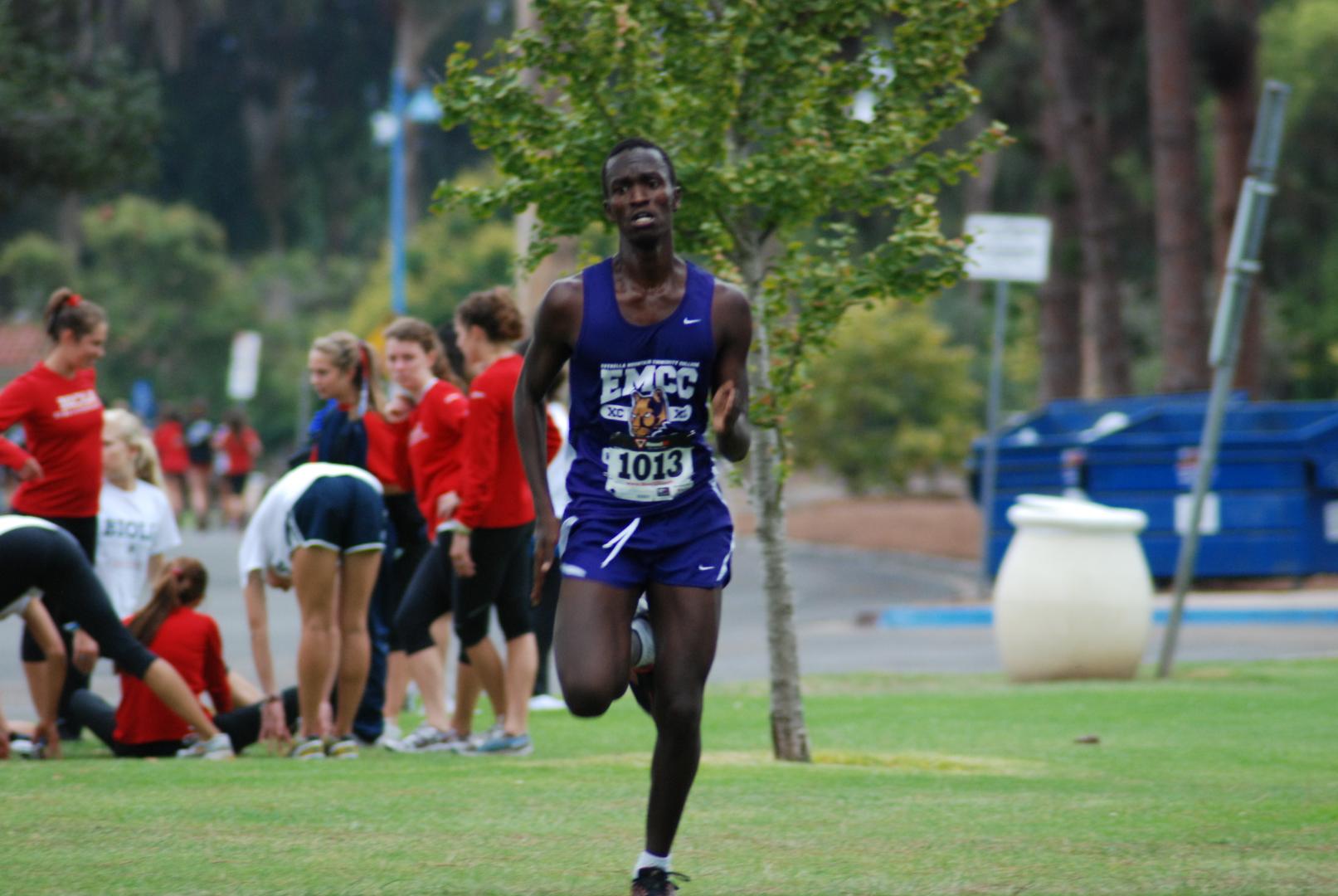 Students in Cross Country Club