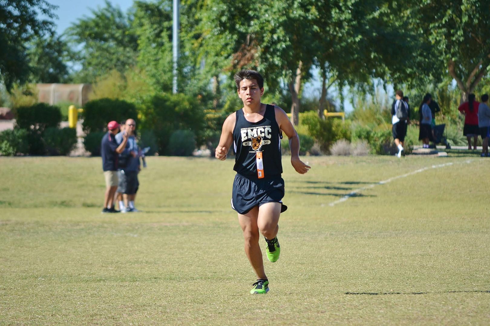 Students in Cross Country Club