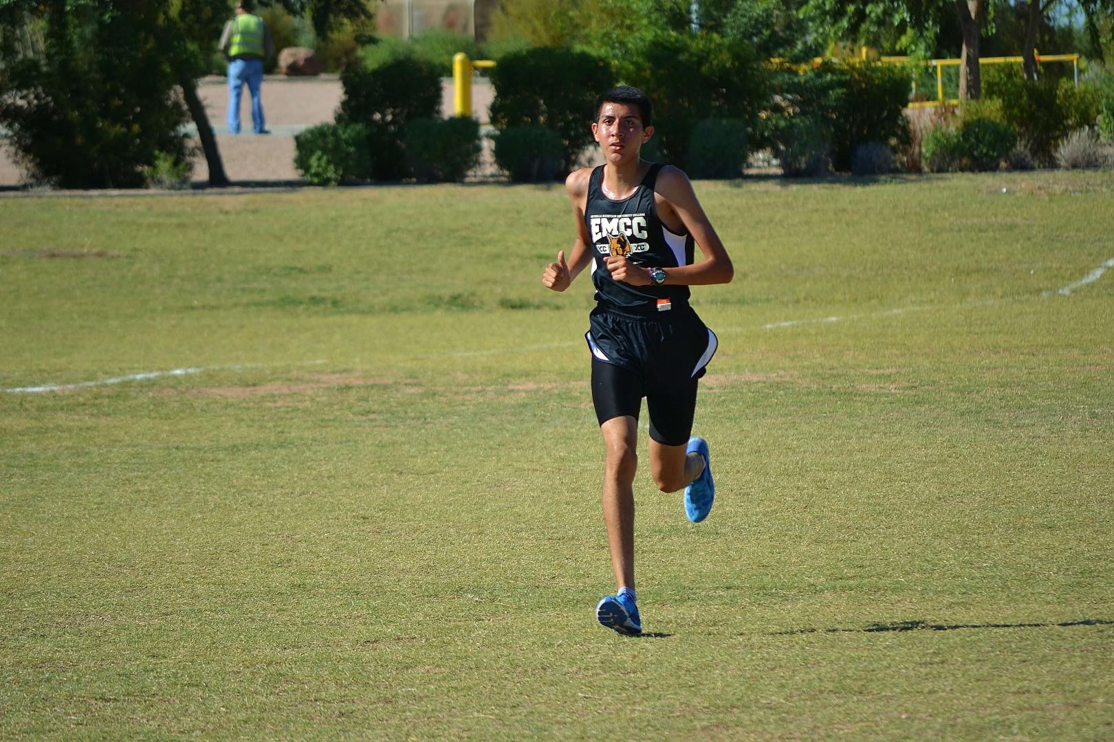 Students in Cross Country Club
