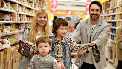 Family grocery shopping
